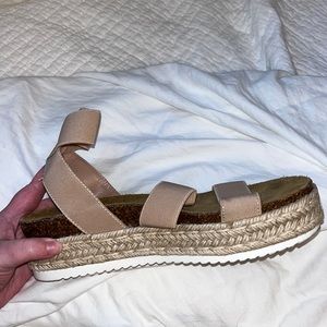 steve madden pink/nude sandals